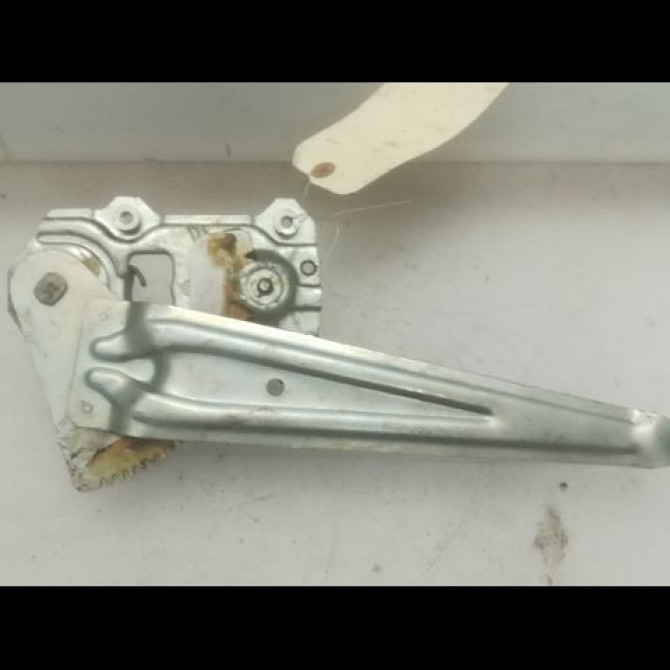 Mecanisme leve-glace arrière gauche occasion SUZUKI SWIFT III Phase 1 03-2005->09-2011 1.3i 90ch 8354062J00 3