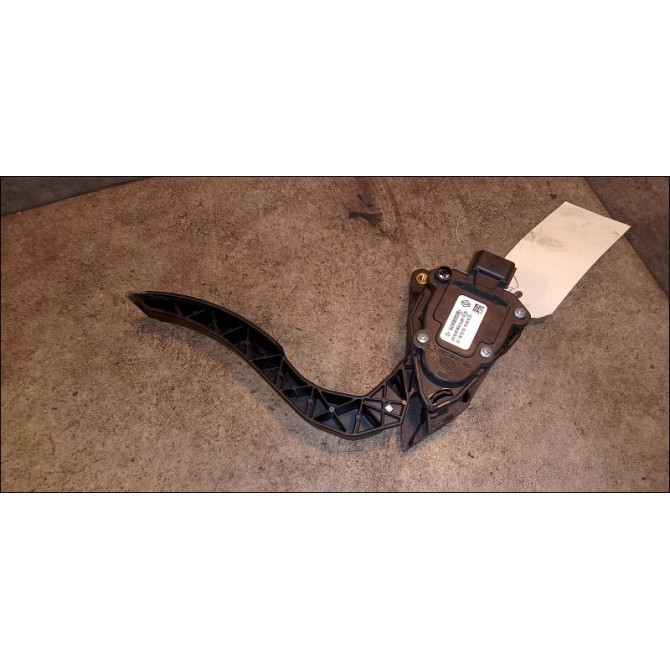 Potentiometre accelerateur occasion RENAULT CLIO IV Phase 1 04-1995->04-1999 1.5 DCI 90ch 2