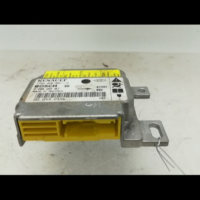 Boitier pyrotechnique occasion RENAULT CLIO II Phase 1 03-1998->06-2001 1.2 8200375761 2