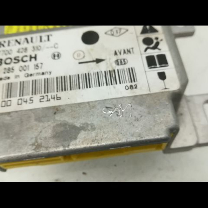 Boitier pyrotechnique occasion RENAULT CLIO II Phase 1 03-1998->06-2001 1.2 8200375761 3