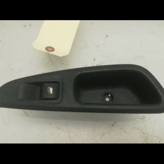 Commande leve-glace porte arrière gauche occasion PEUGEOT 308 I Phase 1 09-2007->03-2011 1.6 HDI 16v 90ch 649031 1