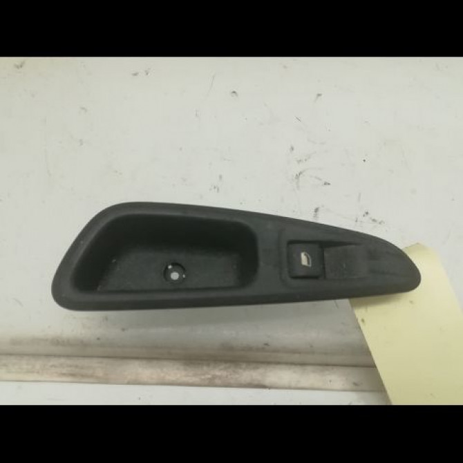Commande leve-glace porte arrière droite occasion PEUGEOT 308 I Phase 1 09-2007->03-2011 1.6 HDI 16v 90ch 649030 1