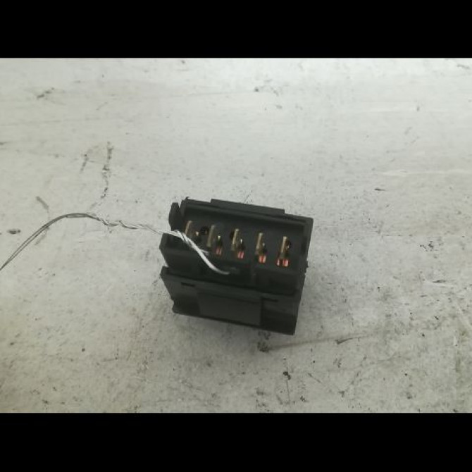 Commande lève-glace porte avant gauche occasion CITROEN BERLINGO I Phase 2 11-2002->10-2010 2.0 HDi 90ch 6554W4 2