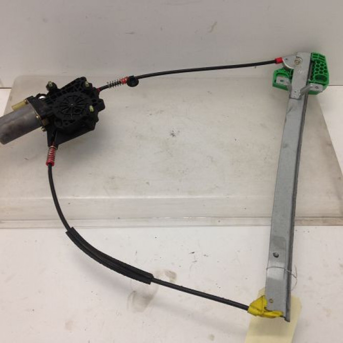 Mecanisme + moteur lève-glace avant droit occasion FORD FIESTA IV Phase 1 09-1995->09-1999 1.3i 1100184 1