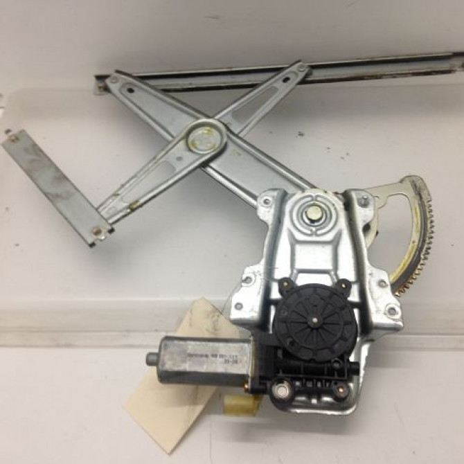 Mecanisme + moteur lève-glace avant droit occasion TOYOTA YARIS I Phase 2 03-2003->12-2005 698100D010 1
