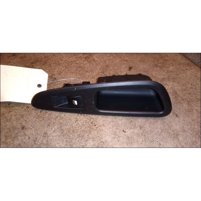 Commande leve-glace porte arrière gauche occasion PEUGEOT 308 I Phase 1 09-2007->03-2011 1.6 HDI 16v 110ch 649031 1