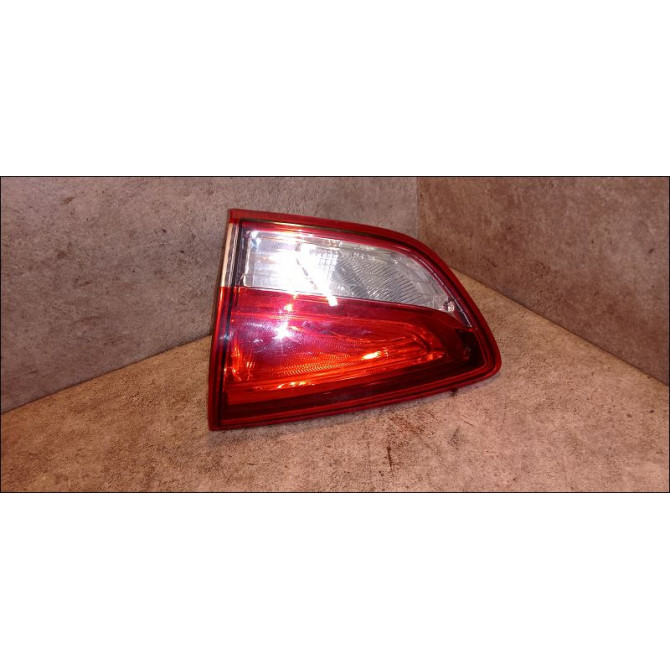 Feu arrière interieur gauche occasion RENAULT CLIO IV Phase 1 04-1995->04-1999 1.5 DCI 90ch 1