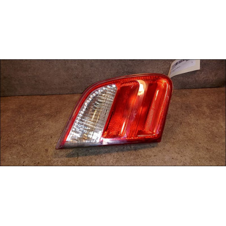 Feu arrière interieur gauche occasion MERCEDES CLASSE E II Phase 2 09-1999->03-2002 2108203764