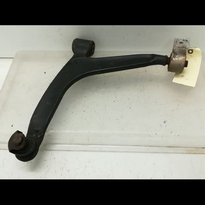 Triangle inf avg occasion PEUGEOT PARTNER I Phase 2 11-2002->05-2008 3520V3 1