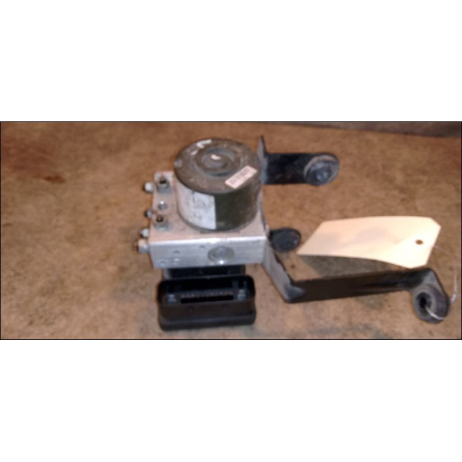 Unité hydraulique ABS occasion FORD CMAX I Phase 1 09-2003->03-2007 2.0 TDCI 135ch 1321700 3