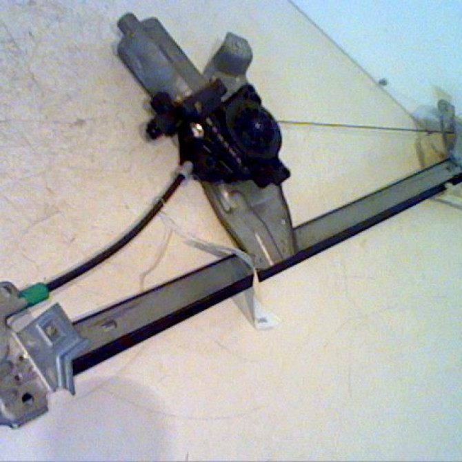 Mecanisme + moteur lève-glace avant droit occasion RENAULT ESPACE III Phase 1 12-1996->09-2002 2.2 DT 6025300976 2