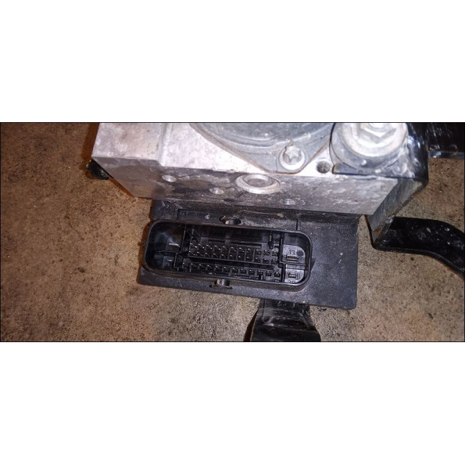 Unité hydraulique ABS occasion KIA VENGA Phase 1 01-2010->12-2015 1.4 CRDI 90ch 589201P2A0 5