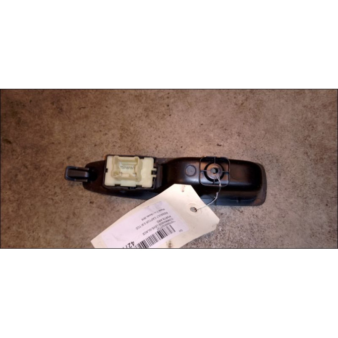 Commande leve-glace porte arrière droite occasion RENAULT CAPTUR Phase 1 04-1995->04-1999 0.9i TCE 90ch 2