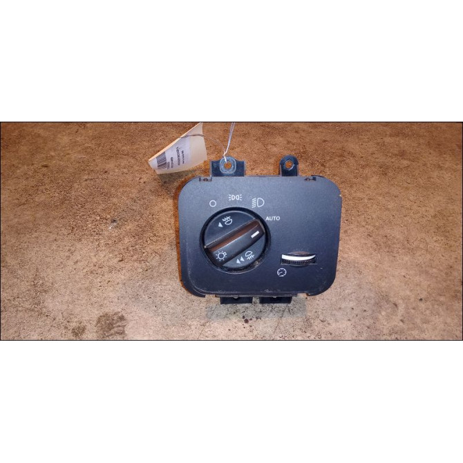 Interrupteur commande de phares occasion LAND ROVER DISCOVERY III Phase 1 04-1995->04-1999 2.7 TD 190ch 1