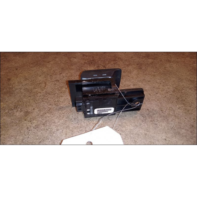 Interrupteur commande de frein a main occasion LAND ROVER DISCOVERY III Phase 1 04-1995->04-1999 2.7 TD 190ch 2