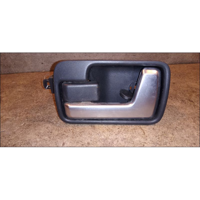 Poignee int porte avg occasion LAND ROVER DISCOVERY III Phase 1 04-1995->04-1999 2.7 TD 190ch 1