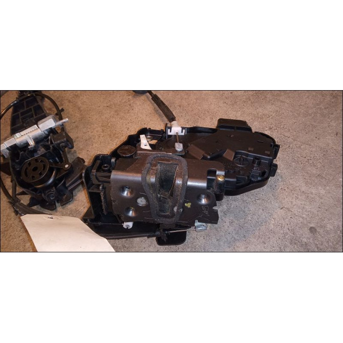 Serrure porte avg occasion LAND ROVER DISCOVERY III Phase 1 04-1995->04-1999 2.7 TD 190ch 5