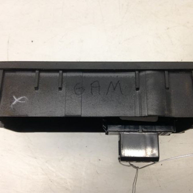 Commande lève-glace porte avant droite occasion OPEL VECTRA III Phase 2 10-2005->06-2007 3