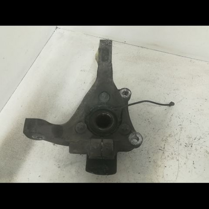 Moyeu avg occasion OPEL VECTRA III Phase 1 06-2002->10-2005 2.0 DTI 16v 93186388 2