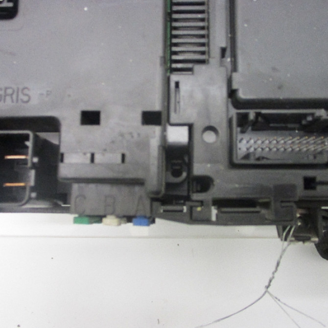 Platine fusible av occasion PEUGEOT 206 Phase 1 09-1998->03-2009 4