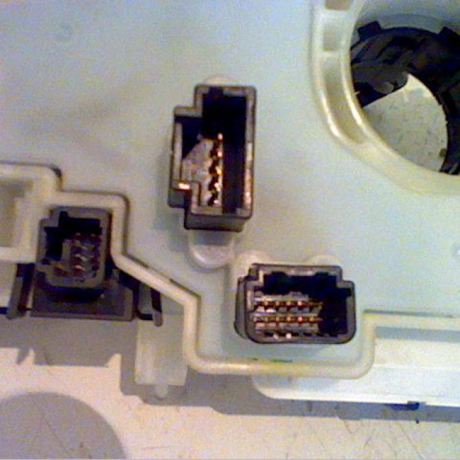 Bloc commodos occasion RENAULT LAGUNA III Phase 2 11-2010->03-2013 1.5 DCI 8v 110ch 4