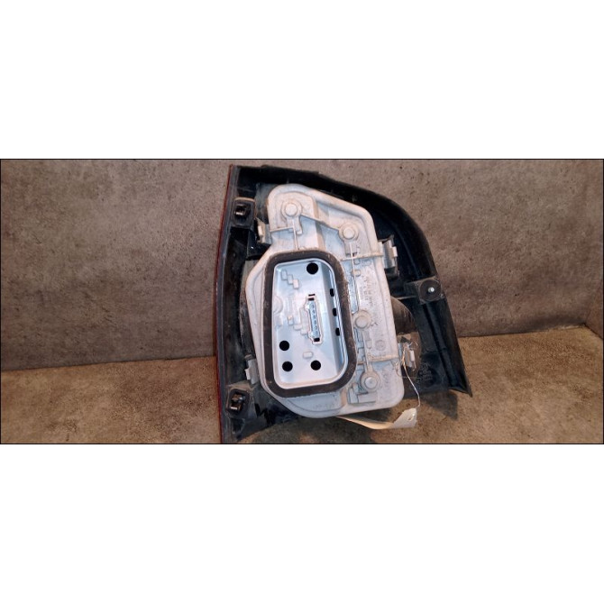 Feu arrière droit occasion VOLKSWAGEN POLO IV Phase 1 01-2002->05-2005 1.4i 75ch 6Q6945096Q 2