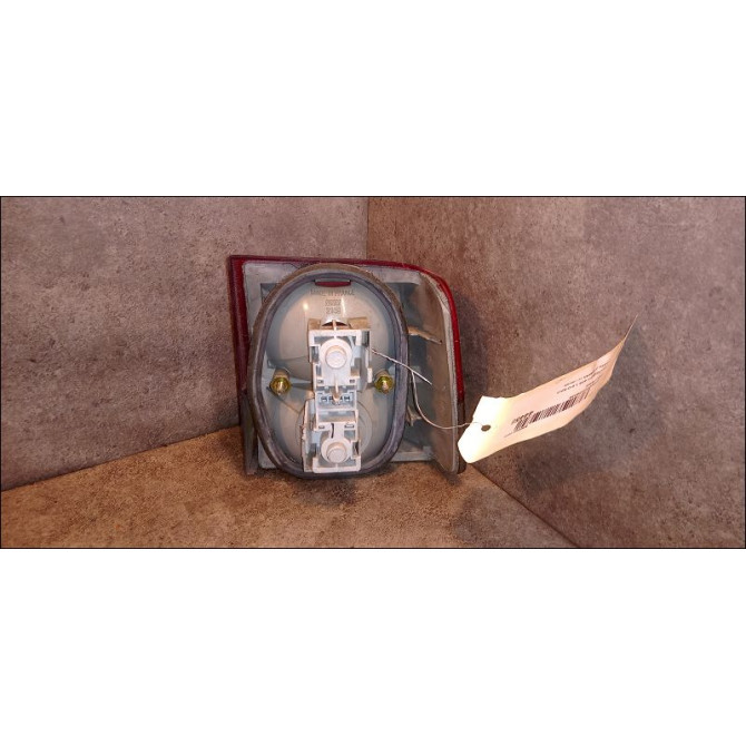 Feu arrière gauche occasion PEUGEOT 405 Phase 1 04-1995->04-1999 1.9 D 92ch 635070 2