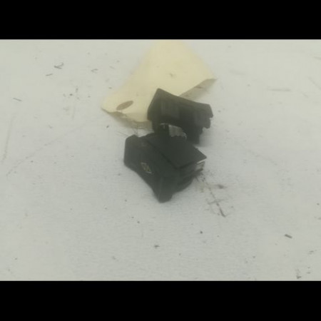 Commande lève-glace porte avant droite occasion RENAULT 21 Phase 2 07-1989->09-1994 2.1 D