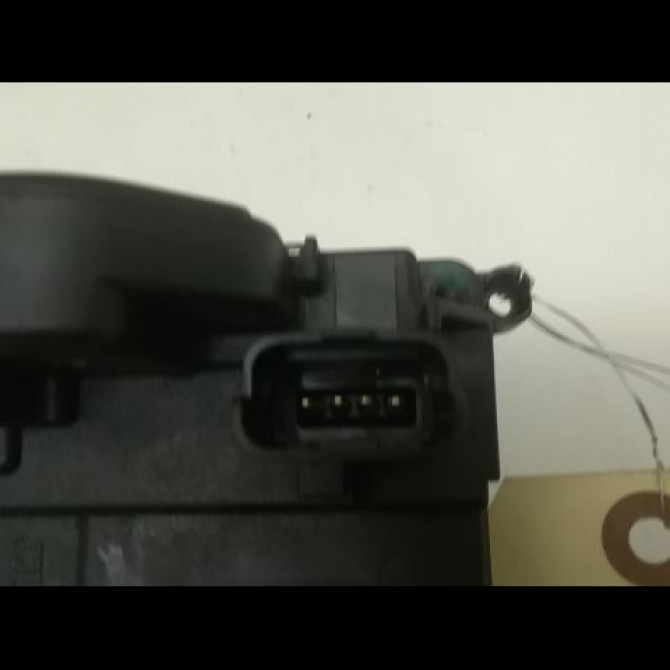 Serrure porte ard occasion RENAULT SCENIC III Phase 3 04-2013->... 1.5 DCI 110ch 825020033R 4