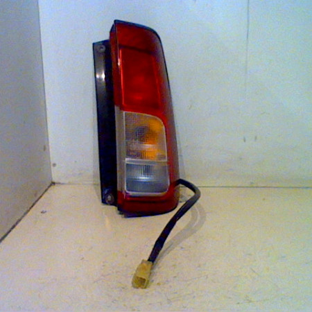 Feu arrière droit occasion SUZUKI IGNIS I Phase 1 09-2000->09-2006 1.3 GL 3565074G50