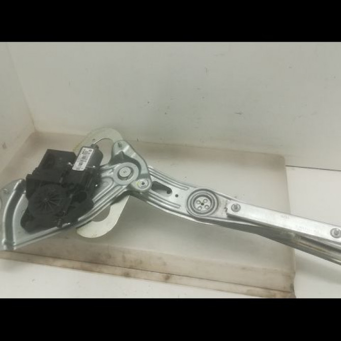 Mecanisme+moteur leve-glace arg occasion RENAULT SCENIC III Phase 1 04-2009->11-2011 1.9 DCI 130ch 827216769R 1