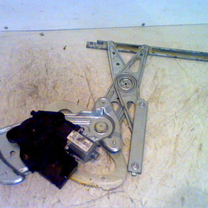 Mecanisme+moteur leve-glace ard occasion RENAULT SCENIC III Phase 1 04-2009->11-2011 1.5 dCi 85ch 827208148R 1