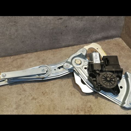 Mecanisme+moteur leve-glace ard occasion RENAULT SCENIC III Phase 3 04-2013->... 1.6Dci 130ch 827208148R