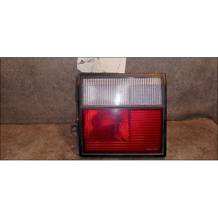 Feu arrière intérieur droit occasion RENAULT 21 Phase 2 07-1989->09-1994 1.7 7701032021