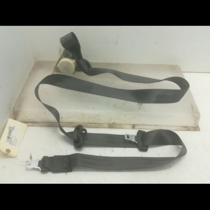 Ceinture centrale arriere occasion RENAULT CLIO III Phase 1 09-2005->03-2009 1.5 DCI 70ch 8200683948 1