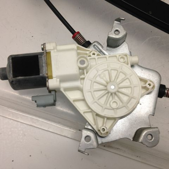 Mecanisme + moteur lève-glace avant droit occasion NISSAN MICRA III Phase 2 11-2005->11-2007 1.2i 80ch 80720AX10A 2