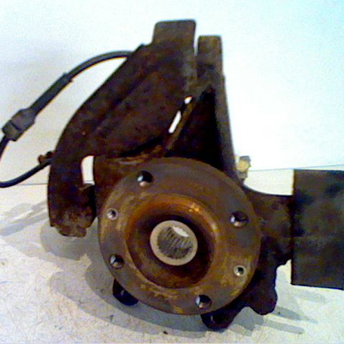 Moyeu avg occasion PEUGEOT 406 Phase 1 10-1995->04-1999 335016 2