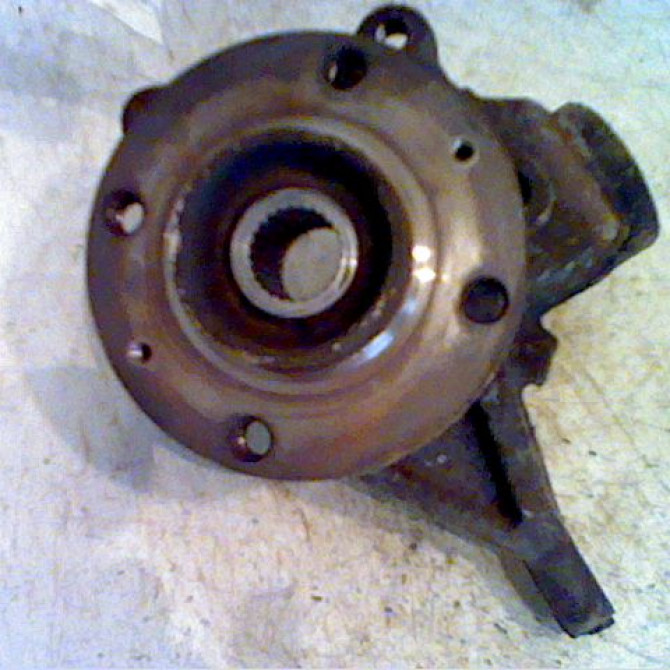 Moyeu avg occasion PEUGEOT PARTNER I Phase 2 11-2002->05-2008 335016 1