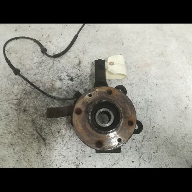 Moyeu avd occasion RENAULT TWINGO II Phase 1 06-2007->11-2011 1.5 DCI 65ch 7701207677 1