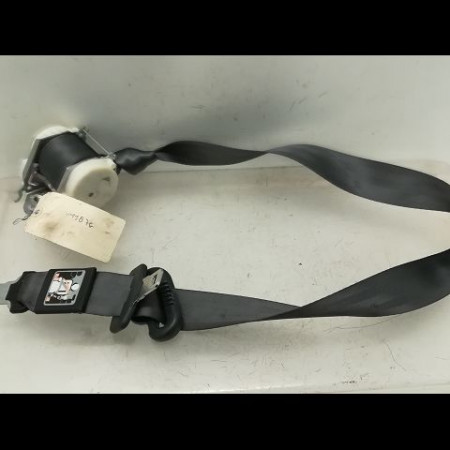 Ceinture centrale arriere occasion RENAULT CLIO III Phase 1 09-2005->03-2009 1.2 TCE 16v 100ch 8200838238