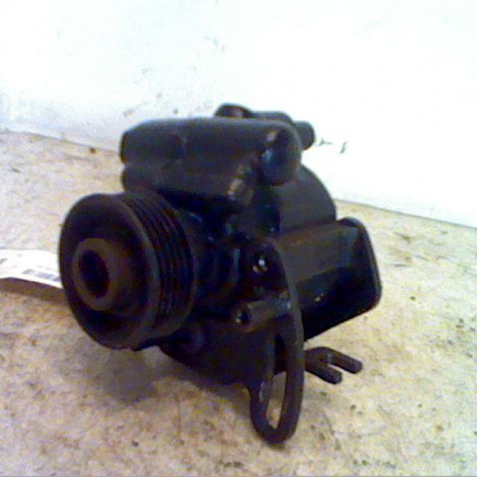 Pompe direction assistee occasion FORD MONDEO II Phase 1 09-2000->06-2007 1097743 2