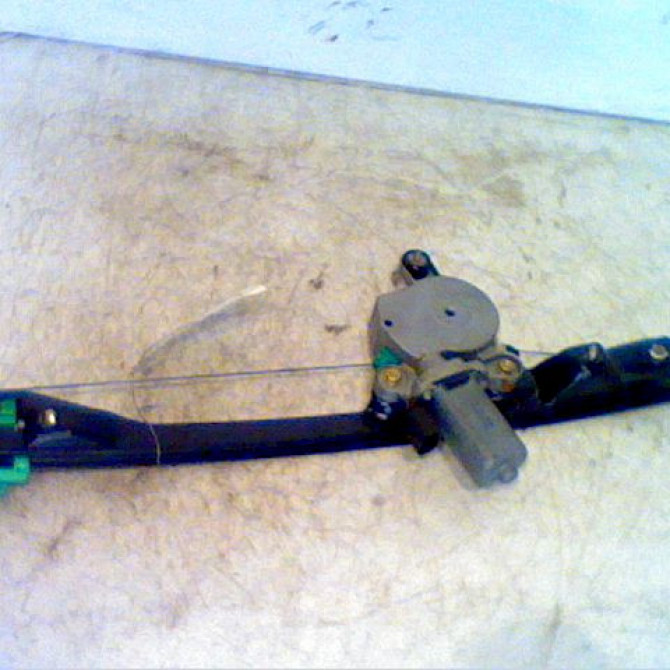 Mecanisme + moteur lève-glace avant droit occasion FIAT PUNTO II Phase 1 10-1999->05-2003 60 46536305 1
