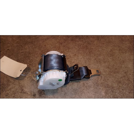 Ceinture centrale arriere occasion RENAULT CLIO III phase 2 ESTATE 03-2009->12-2014 1.5 DCI 85ch 8200838238