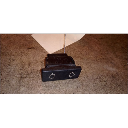 Commande lève-glace porte avant droite occasion PEUGEOT 309 Phase 2 07-1989->12-1993 1.4i