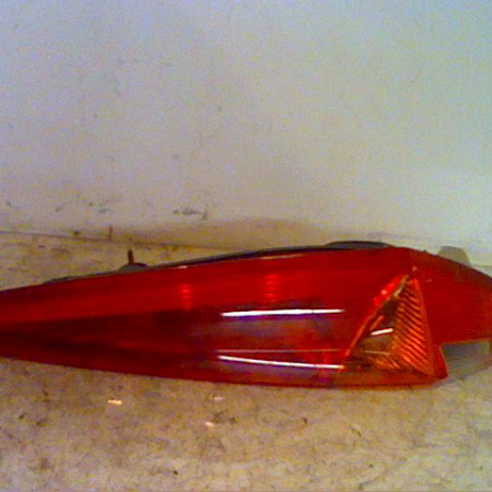 Feu arrière droit occasion FIAT PUNTO II Phase 1 10-1999->05-2003 JTD 80ch HLX 46794077