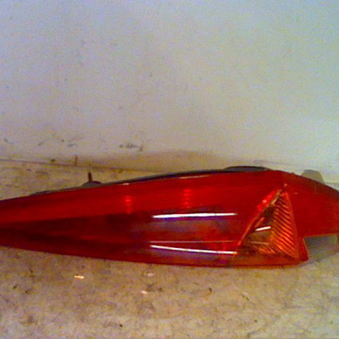 Feu arrière droit occasion FIAT PUNTO II Phase 1 10-1999->05-2003 JTD 80ch HLX 46794077 1