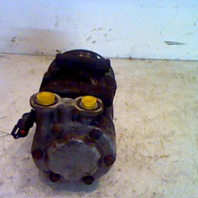 Compresseur air conditionne occasion FORD FIESTA V Phase 2 10-2005->10-2008 1.4 TDCI 1500822 2