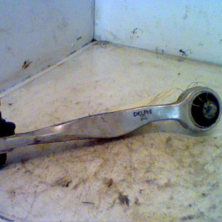 Triangle sup avd occasion VOLKSWAGEN PASSAT IV Phase 2 10-2000->03-2005 1.9 TDI 100ch 8E0407510A