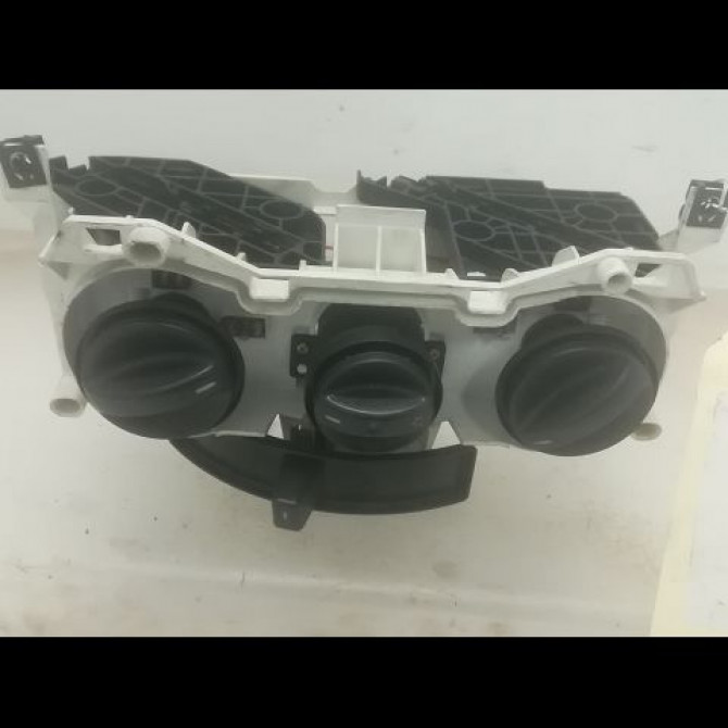 Commande de chauffage occasion FIAT PUNTO II Phase 1 10-1999->05-2003 46770822 1