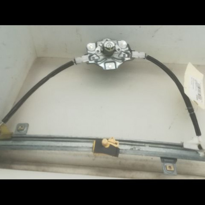 Mecanisme leve-glace arrière droit occasion RENAULT SCENIC I Phase 2 08-1999->06-2003 1.6i 107ch 7700437155 2